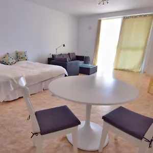 https://tejita-seaview-apartment.in-canary-islands.com