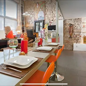 https://loft-sur-saone.hotels-rhonealpes.com