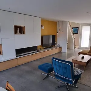 https://villa-minus-is-joenus.bruges-hotels.info